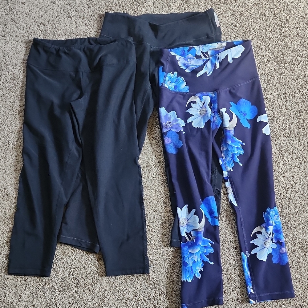 Zella Black and Blue Floral Leggings Duo